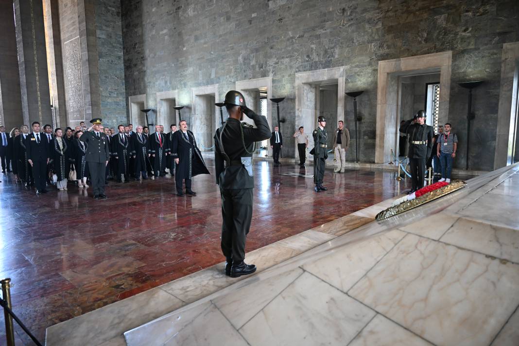 Uyuşmazlık Mahkemesi Başkanlığı heyeti Anıtkabir'i ziyaret etti 3